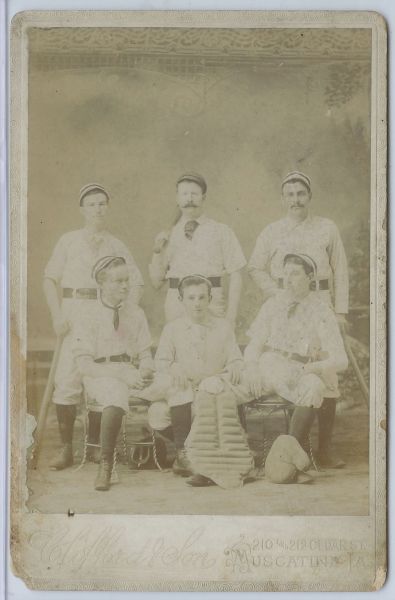 1880 Muscatine IA Team Photo